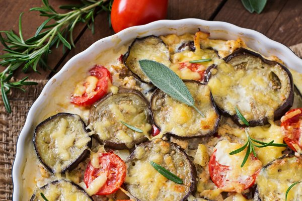 Moussaka (musaca de vinete) – un preparat traditional grecesc