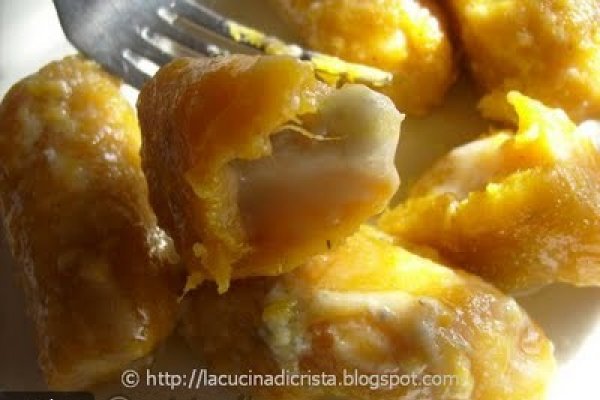 Gnocchi de Dovleac Umpluti cu Gorgonzola