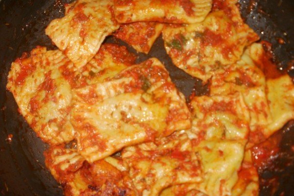 Raviolli cu Spanac si Carne de Pui