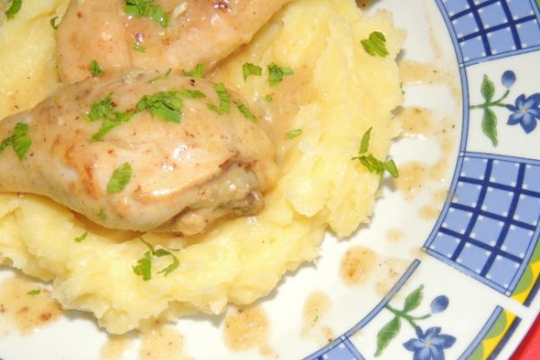 Pui cu Sos de Gorgonzola