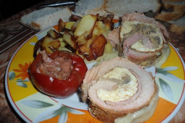 Rulada de Muschi de Porc la Cuptor
