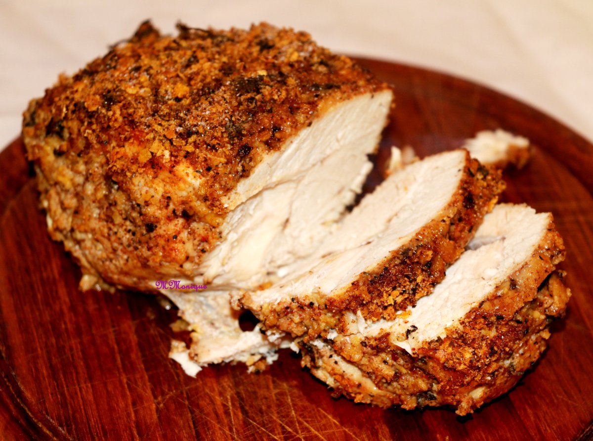 Piept de curcan, in crusta picanta de fulgi de porumb