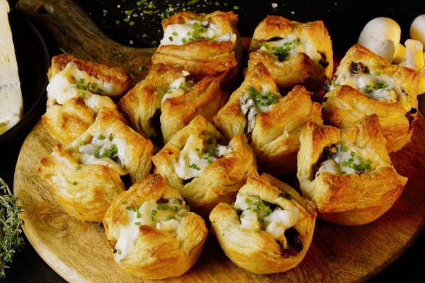 Coșulețe aperitiv cu ciuperci și gorgonzola