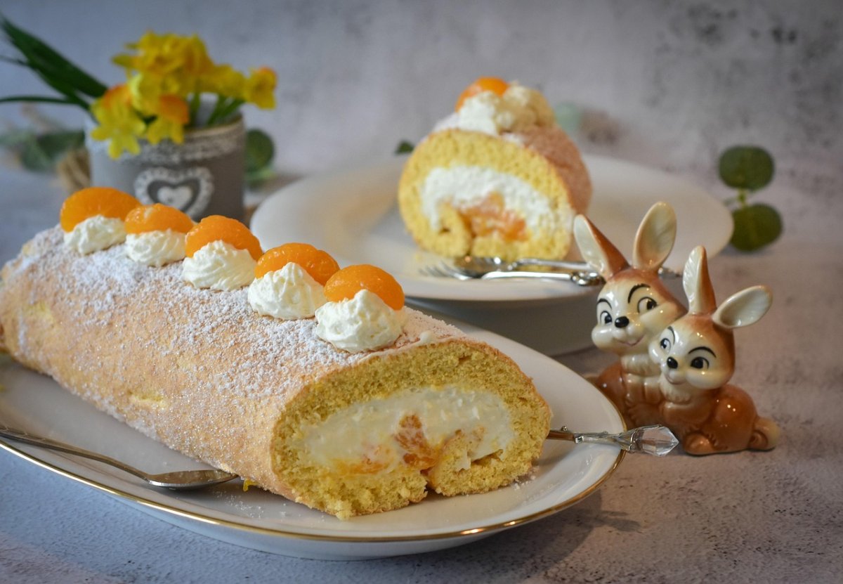 Rulada pufoasa cu crema de frisca si mandarine - un desert usor si racoritor